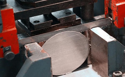 白沙影响双金属带锯条使用寿命的主要因素有哪些？